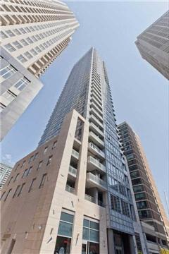 2003 - 21 Balmuto St, Condo with 2 bedrooms, 2 bathrooms and 1 parking in Toronto ON | Image 2