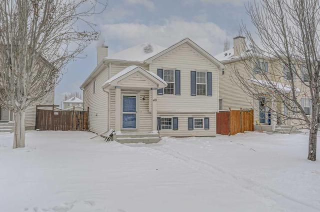 40 Copperfield Heights Se, House detached with 3 bedrooms, 2 bathrooms and 2 parking in Calgary AB | Image 2