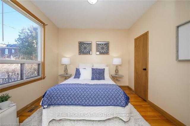 7 Moutray St, House semidetached with 2 bedrooms, 2 bathrooms and 1 parking in Toronto ON | Image 2