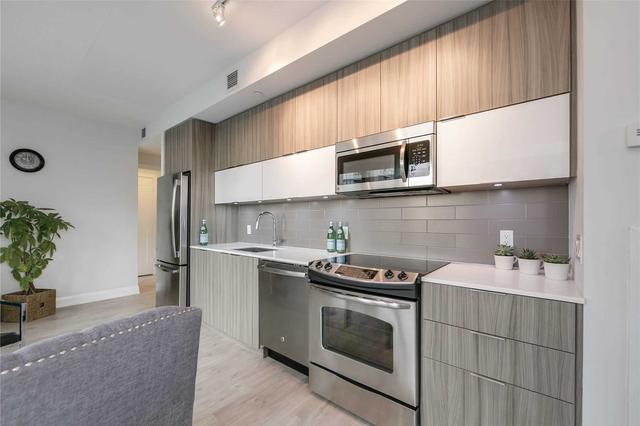 1402 - 56 Annie Craig Dr, Condo with 2 bedrooms, 1 bathrooms and 1 parking in Toronto ON | Image 20