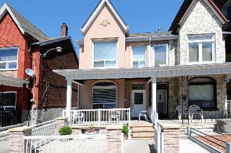 811 Dovercourt Rd, House semidetached with 3 bedrooms, 2 bathrooms and 1 parking in Toronto ON | Image 1