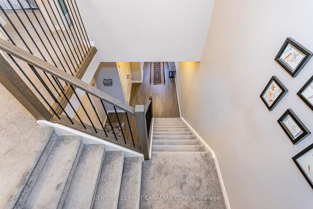 800 Cedarpark Way, Townhouse with 3 bedrooms, 3 bathrooms and 3 parking in London ON | Image 8