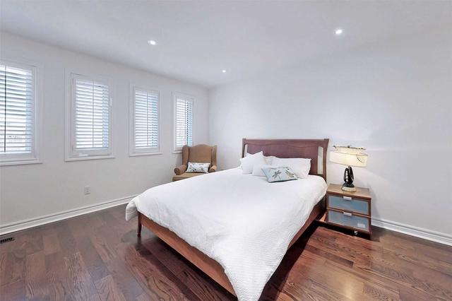 49 Miranda Crt, House detached with 4 bedrooms, 5 bathrooms and 6 parking in Vaughan ON | Image 15
