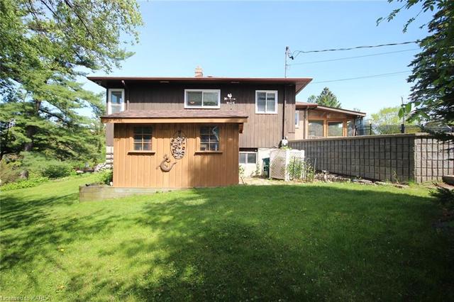 1129 Lincoln Drive, House detached with 3 bedrooms, 2 bathrooms and 4 parking in Kingston ON | Image 44