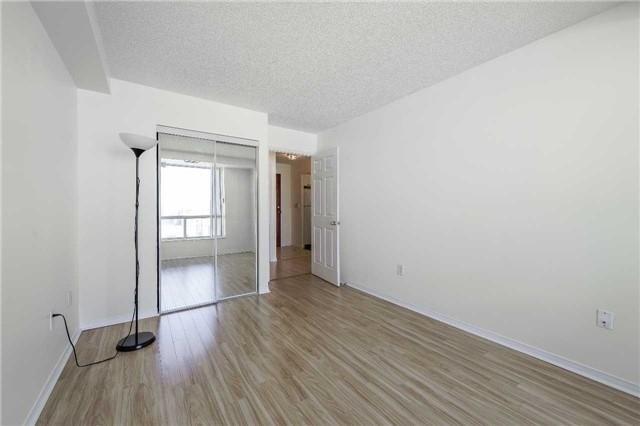 uph01 - 8 Pemberton Ave, Condo with 1 bedrooms, 1 bathrooms and 1 parking in Toronto ON | Image 2