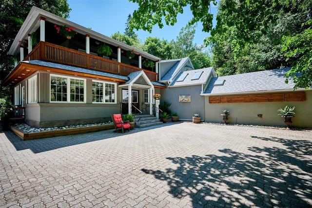 24 Pine Ridge Dr, House detached with 4 bedrooms, 5 bathrooms and 10 parking in Toronto ON | Image 12