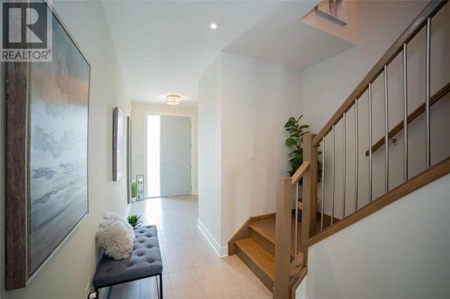 60 - 499 Sophia Cres, Townhouse with 3 bedrooms, 3 bathrooms and 2 parking in London ON | Image 3