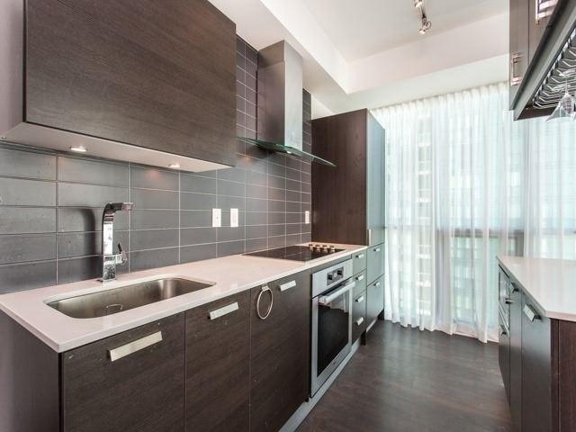 1002 - 11 Bogert Ave, Condo with 2 bedrooms, 2 bathrooms and 1 parking in Toronto ON | Image 7