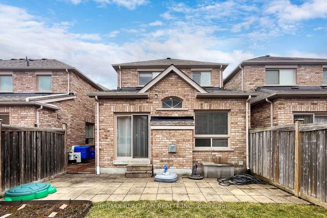 24 Brumstead Dr, House detached with 3 bedrooms, 3 bathrooms and 2 parking in Richmond Hill ON | Image 21