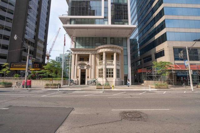 1610 - 426 University Ave, Condo with 1 bedrooms, 1 bathrooms and 0 parking in Toronto ON | Image 12