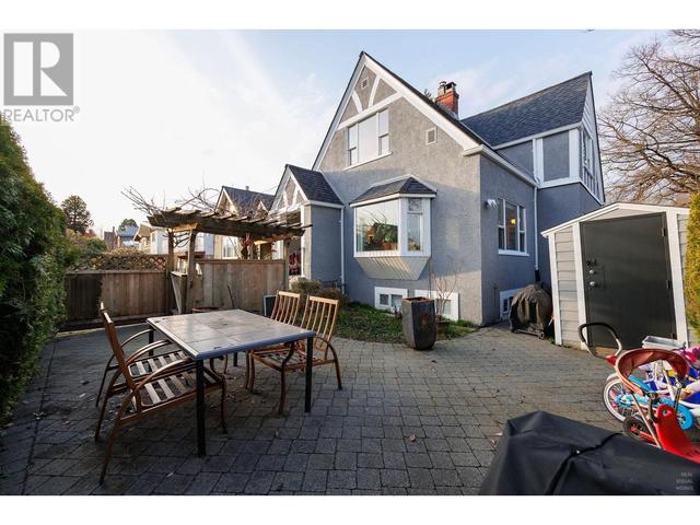 207 W 19th Avenue, House detached with 4 bedrooms, 4 bathrooms and 2 parking in Vancouver BC | Image 32