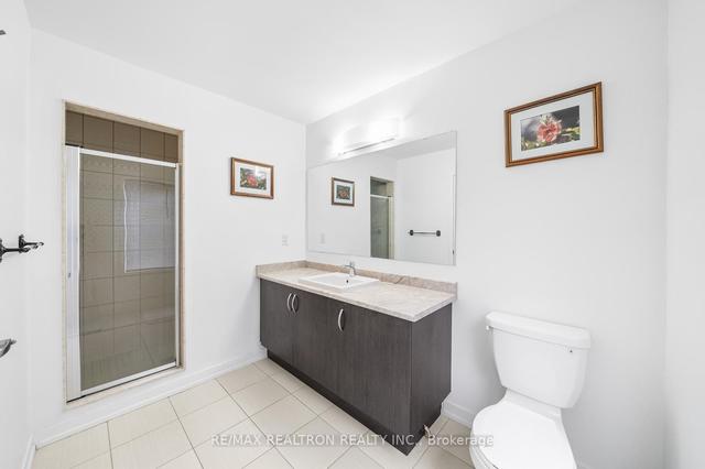 247 Harding Park St, House attached with 3 bedrooms, 3 bathrooms and 2 parking in Newmarket ON | Image 10