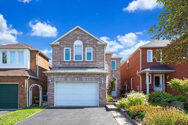 74 Booth Cres, House detached with 4 bedrooms, 3 bathrooms and 5 parking in Ajax ON | Image 1