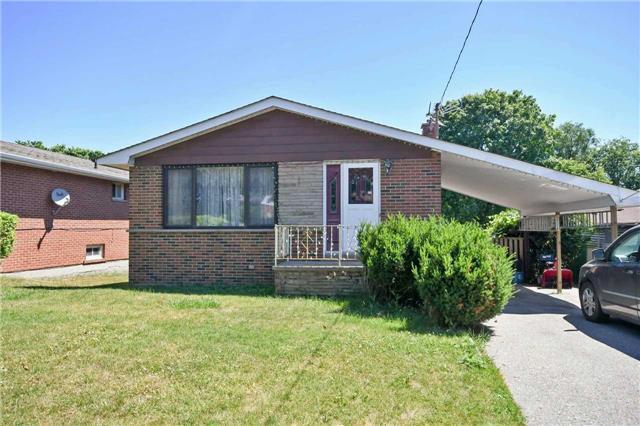 545 Harmony Rd S, House detached with 3 bedrooms, 2 bathrooms and 2 parking in Oshawa ON | Image 2