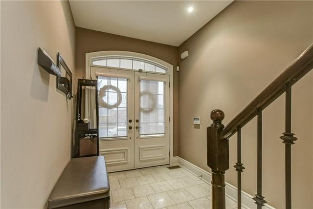 70 Torah Gate, House detached with 3 bedrooms, 4 bathrooms and 2 parking in Vaughan ON | Image 2