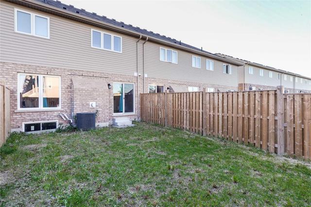 101 Charleswood Cres, House attached with 3 bedrooms, 3 bathrooms and 2 parking in Hamilton ON | Image 20