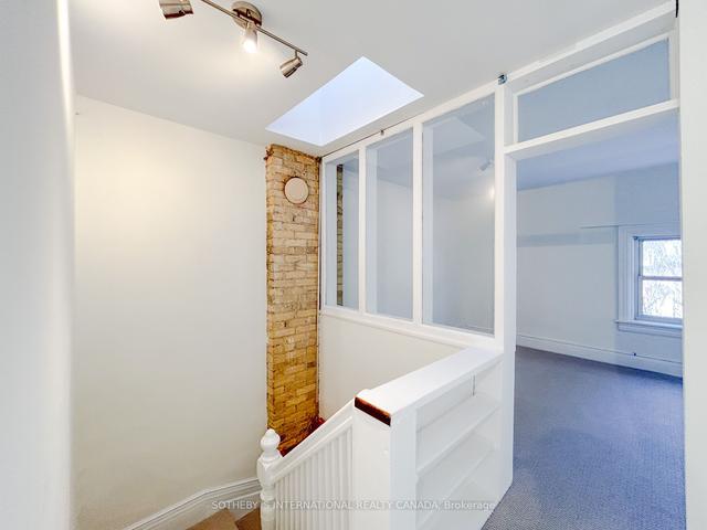 41 Geneva Ave, House attached with 3 bedrooms, 2 bathrooms and 0 parking in Toronto ON | Image 18