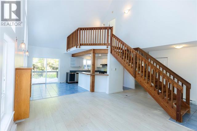 1135 Abraham Dr, House detached with 4 bedrooms, 4 bathrooms and null parking in Tofino BC | Image 41