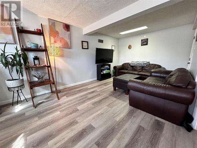 139 Fellers Avenue, House detached with 5 bedrooms, 1 bathrooms and 1 parking in Tumbler Ridge BC | Image 10