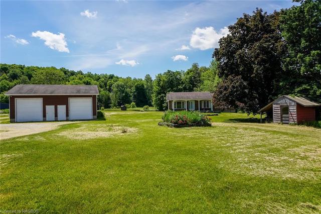 202384 Highway 6 And 21, House detached with 3 bedrooms, 2 bathrooms and 6 parking in Georgian Bluffs ON | Image 17