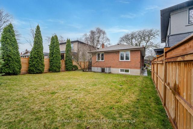 12 Archerhill Dr, House detached with 3 bedrooms, 2 bathrooms and 3 parking in Toronto ON | Image 14