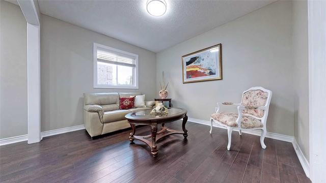 1043 Bradbury Chse, House detached with 4 bedrooms, 4 bathrooms and 8 parking in Mississauga ON | Image 4
