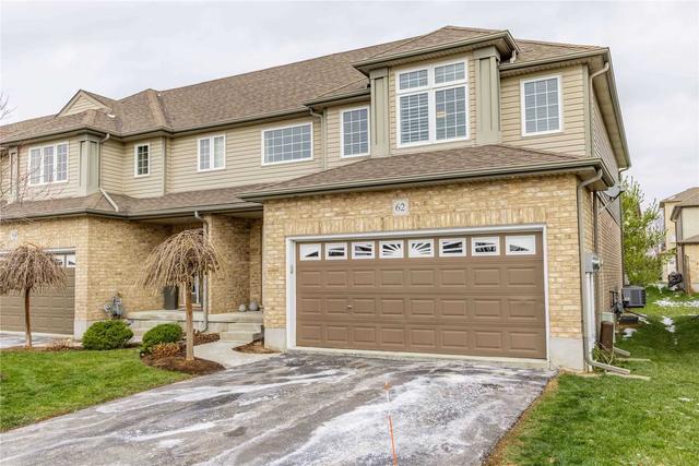 62 Walker Way, Townhouse with 3 bedrooms, 4 bathrooms and 4 parking in Guelph ON | Image 1