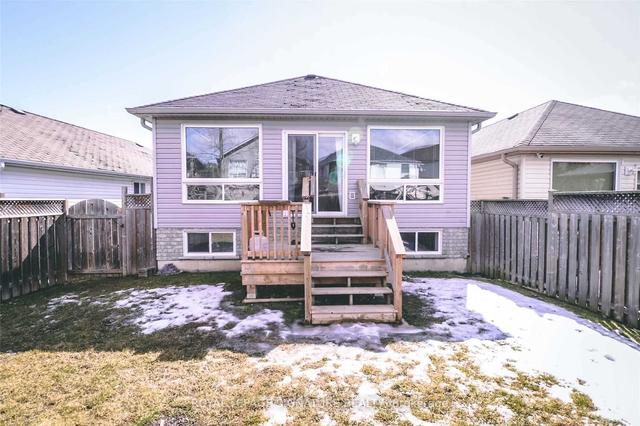 329 Spillsbury Dr, House detached with 5 bedrooms, 2 bathrooms and 5 parking in Peterborough ON | Image 16