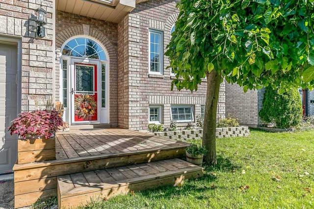 88 O'shaughnessy Cres, House detached with 2 bedrooms, 2 bathrooms and 6 parking in Barrie ON | Image 12