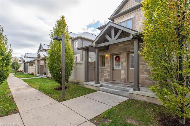 28b - 931 Glasgow Street, House attached with 3 bedrooms, 1 bathrooms and 1 parking in Kitchener ON | Image 2