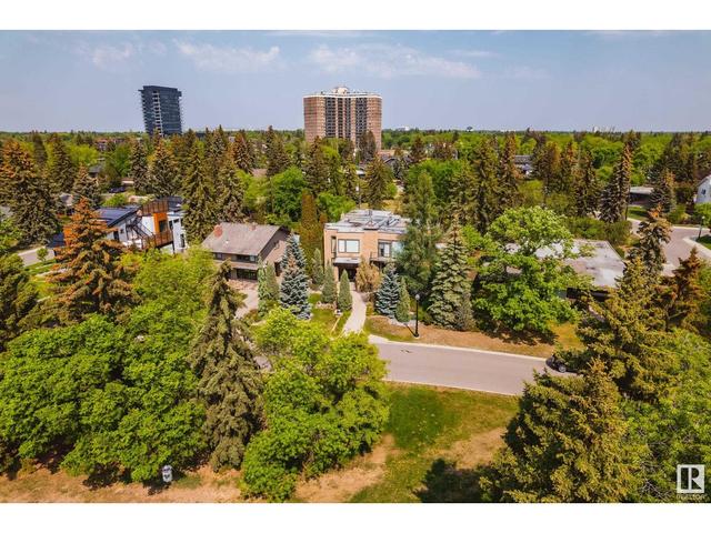 13810 Ravine Dr Nw, House detached with 4 bedrooms, 4 bathrooms and 6 parking in Edmonton AB | Image 56