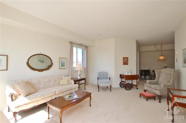 34 Robson Court, Condo with 2 bedrooms, 2 bathrooms and 1 parking in Ottawa ON | Image 12