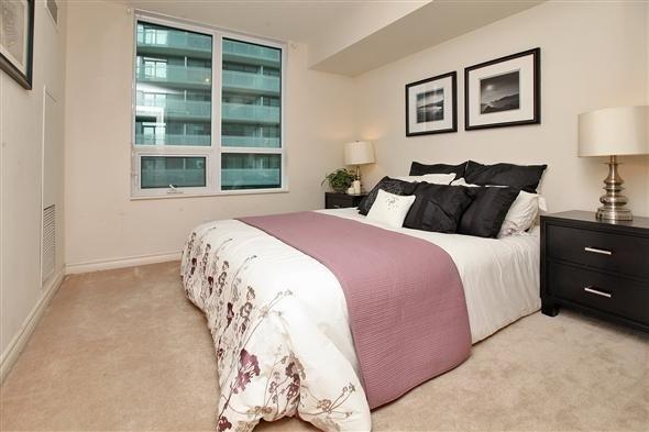 2206 - 19 Grand Trunk Cres, Condo with 2 bedrooms, 2 bathrooms and 1 parking in Toronto ON | Image 15