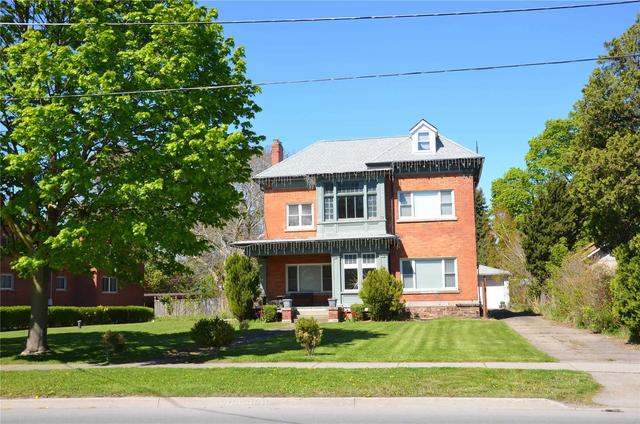 151 Geneva St, House detached with 6 bedrooms, 6 bathrooms and 6 parking in St. Catharines ON | Image 1