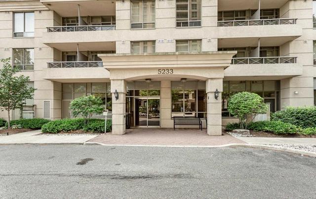 1928 - 5233 Dundas St W, Condo with 2 bedrooms, 2 bathrooms and 1 parking in Toronto ON | Image 23