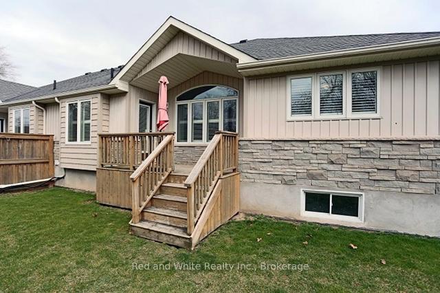 12 Riverside Circ, Condo with 2 bedrooms, 2 bathrooms and 3 parking in West Lincoln ON | Image 15
