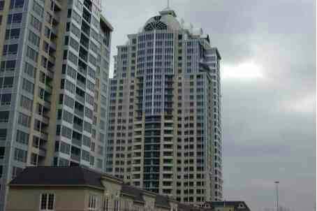 1003 - 2 Rean Dr, Condo with 1 bedrooms, 2 bathrooms and 1 parking in Toronto ON | Image 1