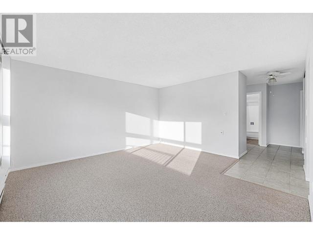 114 - 1685 Ufton Court, Condo with 2 bedrooms, 2 bathrooms and 1 parking in Kelowna BC | Image 5