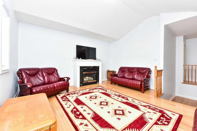 222 Tierra Ave, House detached with 3 bedrooms, 4 bathrooms and 6 parking in Vaughan ON | Image 2