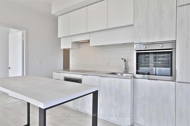 1611 - 8 Eglinton Ave E, Condo with 2 bedrooms, 2 bathrooms and 1 parking in Toronto ON | Image 29