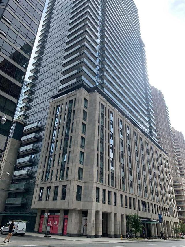 1902 - 955 Bay St, Condo with 1 bedrooms, 1 bathrooms and 0 parking in Toronto ON | Image 1