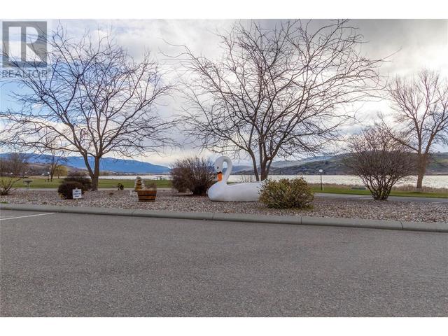 33 - 8000 Highland Road, Home with 1 bedrooms, 1 bathrooms and 2 parking in North Okanagan B BC | Image 34