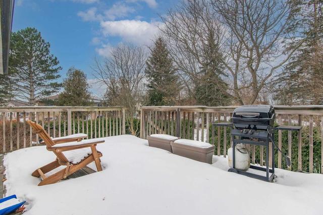 8 Briarlea Rd, House detached with 3 bedrooms, 2 bathrooms and 3 parking in Guelph ON | Image 12