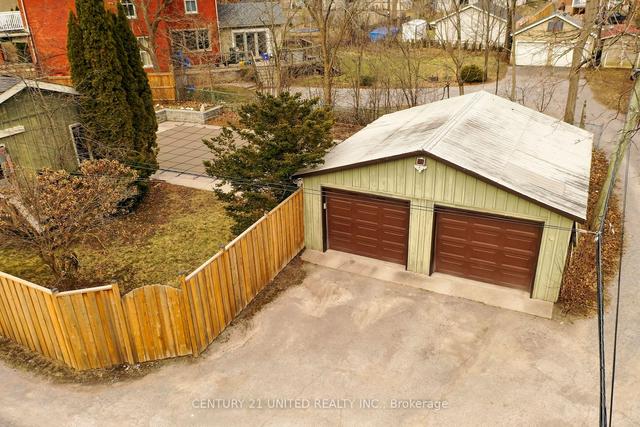 481 Homewood Ave, House detached with 3 bedrooms, 3 bathrooms and 4 parking in Peterborough ON | Image 24