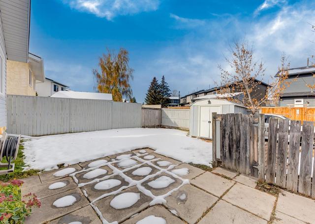 16 Sunvale Crescent Se, House detached with 3 bedrooms, 2 bathrooms and 1 parking in Calgary AB | Image 15