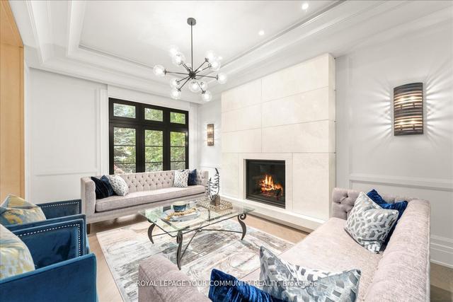 480 The Kingsway, House detached with 4 bedrooms, 7 bathrooms and 7 parking in Toronto ON | Image 3