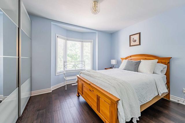 27 Edith Ave, House semidetached with 3 bedrooms, 2 bathrooms and 0 parking in Toronto ON | Image 6