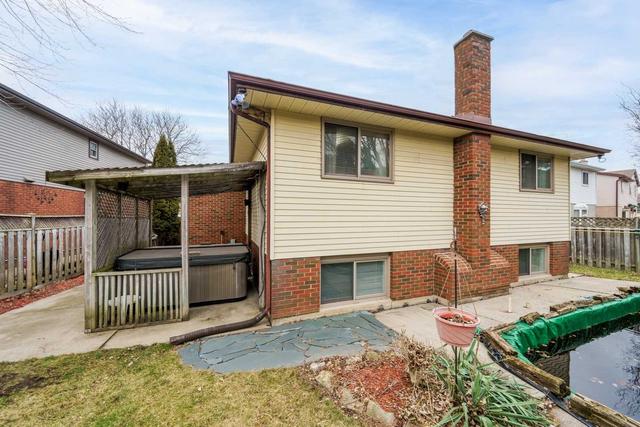 50 Allanbrook St, House detached with 3 bedrooms, 1 bathrooms and 4 parking in Hamilton ON | Image 32