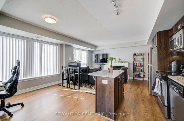 318 - 701 Sheppard Ave W, Condo with 2 bedrooms, 2 bathrooms and 2 parking in Toronto ON | Image 3