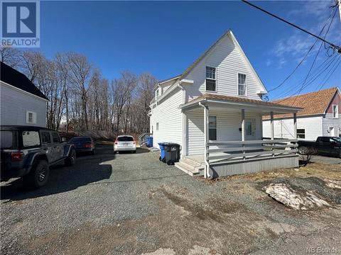 18 Warren Avenue, House detached with 3 bedrooms, 2 bathrooms and null parking in Miramichi NB | Card Image